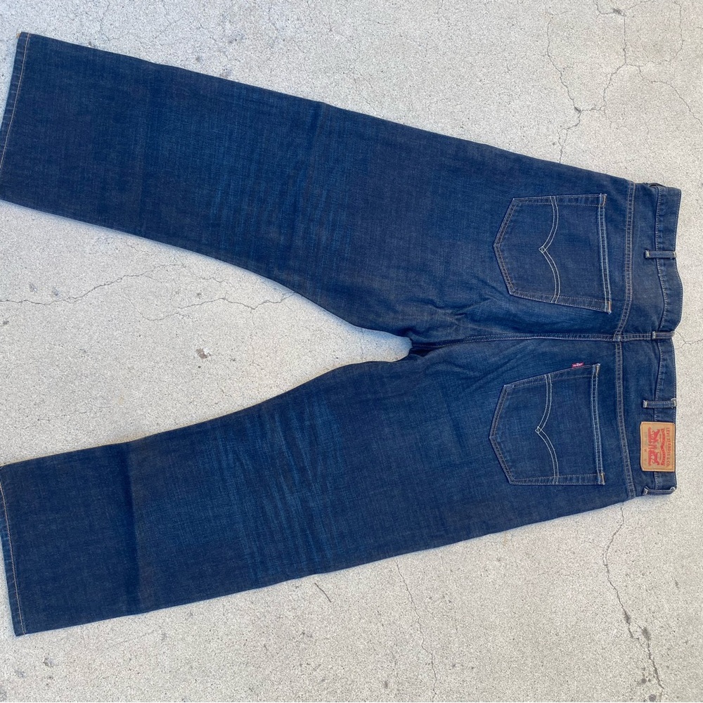 2 pairs 559 men’s Levi’s… one is 44x30 the other 42x32